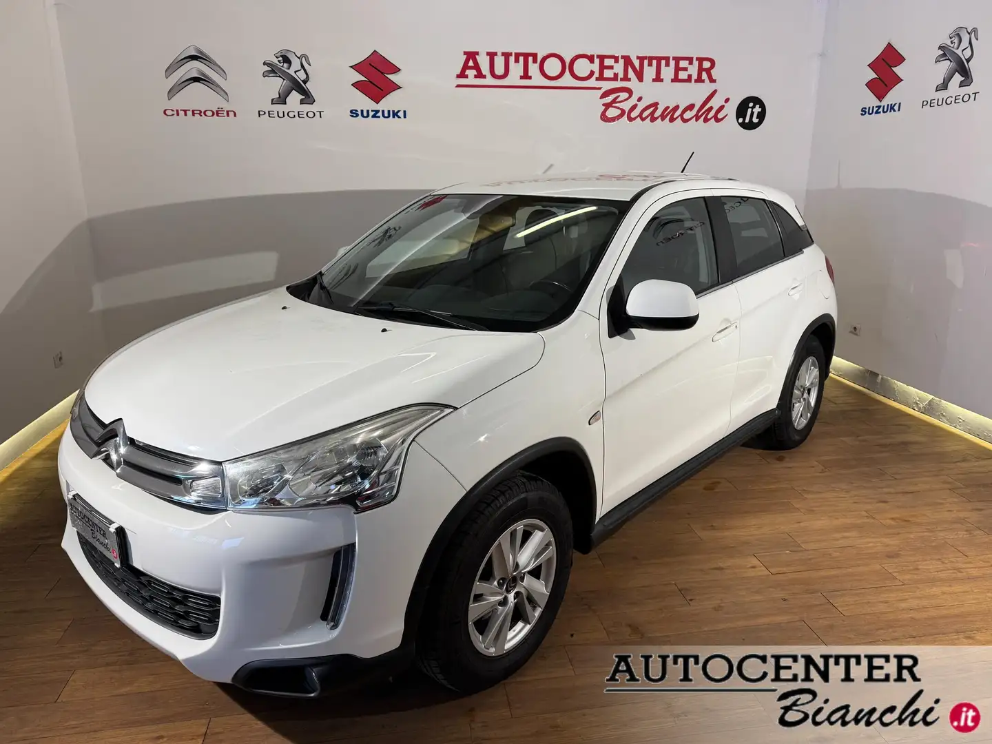 Citroen C4 Aircross 1.6 hdi Seduction s&s 4wd E6 Weiß - 1
