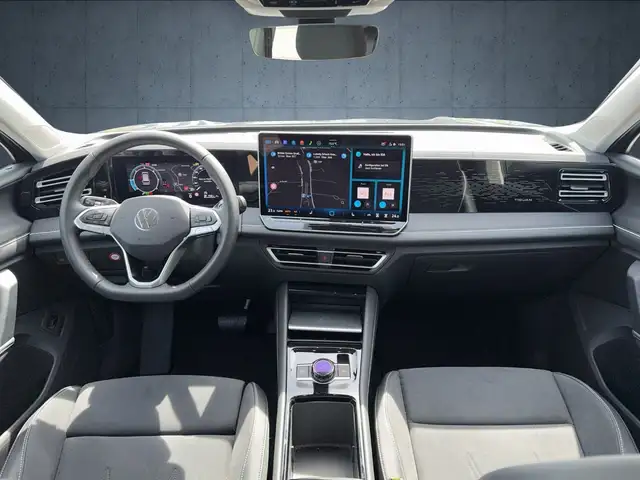 Volkswagen Tiguan view 11