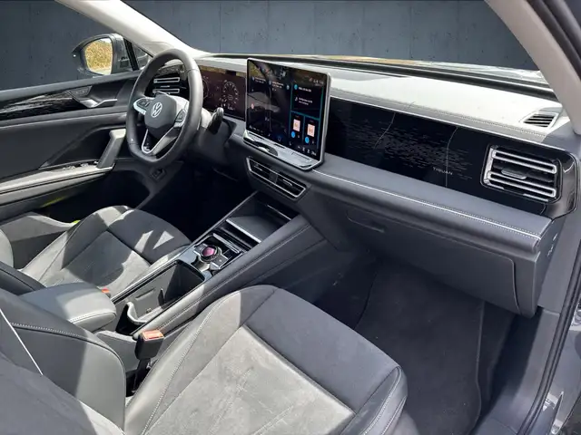 Volkswagen Tiguan view 14