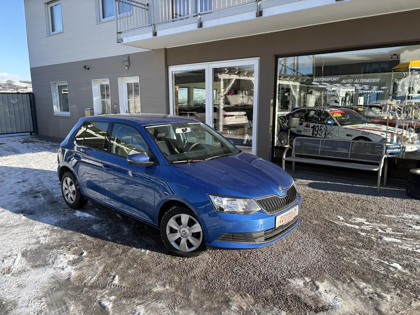 Skoda Fabia Joy 1,0 *1.BESITZ*SITZH*PDC*BT*SKODA-HISTORIE* Blau - 1