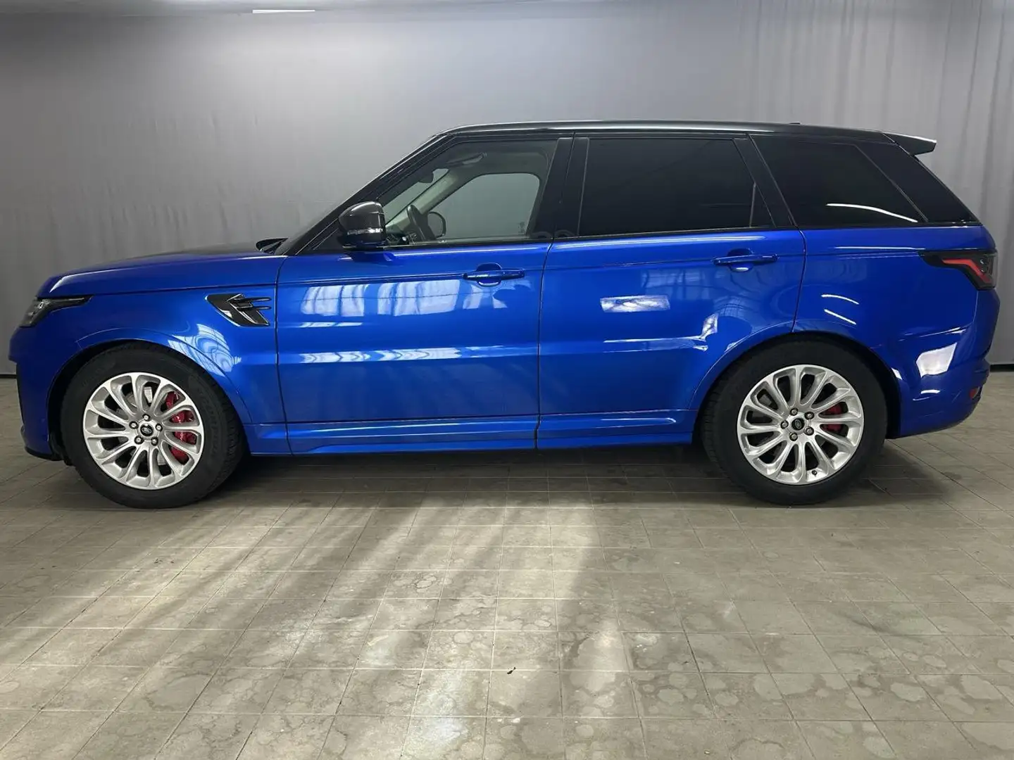 Land Rover Range Rover SVR CARBON EDITION 5.0 Liter V8 Kompressor 423 ... Blau - 2