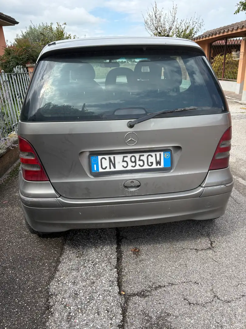 Mercedes-Benz A 170 A 170 cdi Elegance CL 95cv Grigio - 2