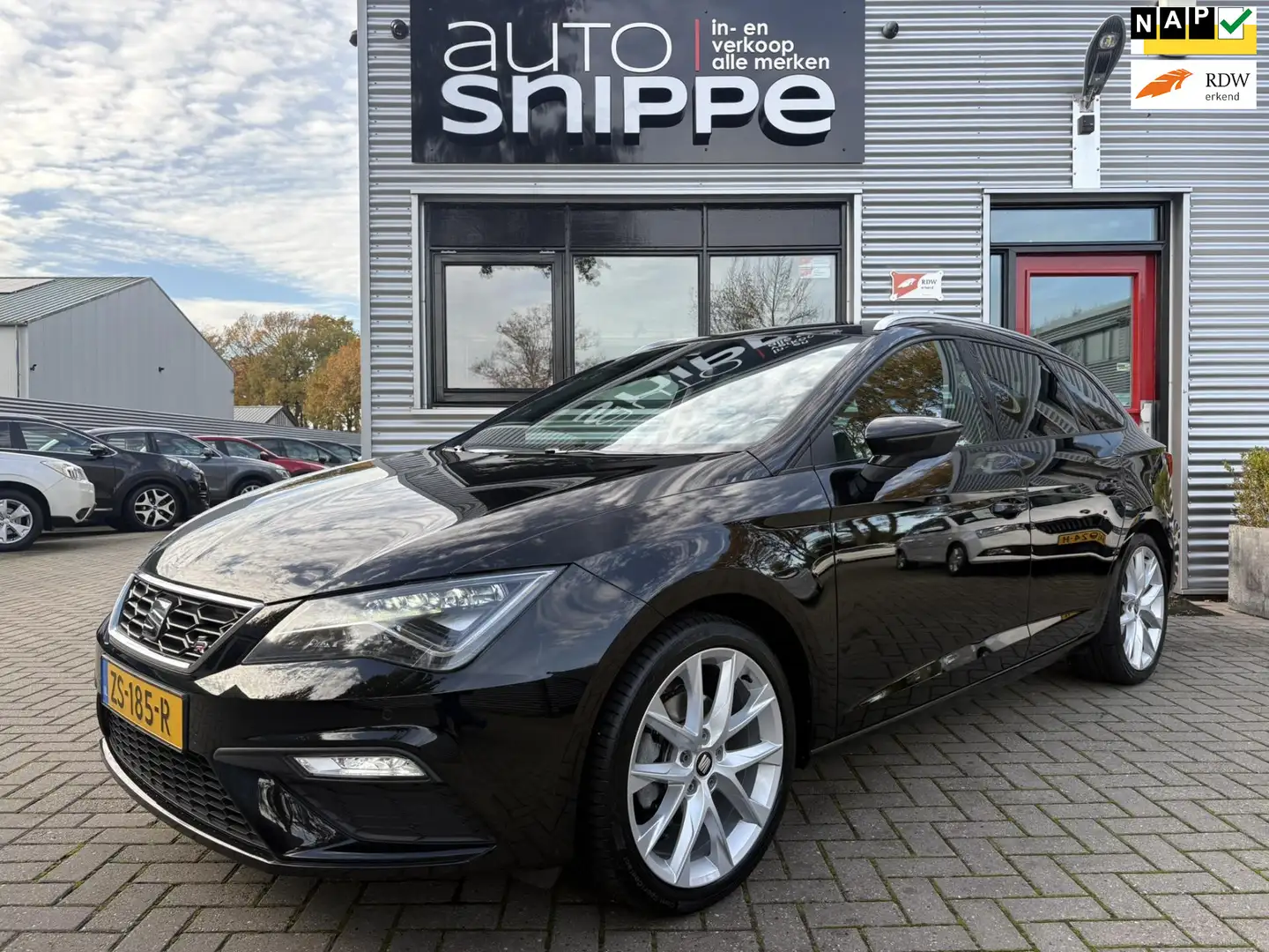 SEAT Leon ST 1.5 TSI FR Business Intense -150 PK!-AUTOMAAT-H Zwart - 1
