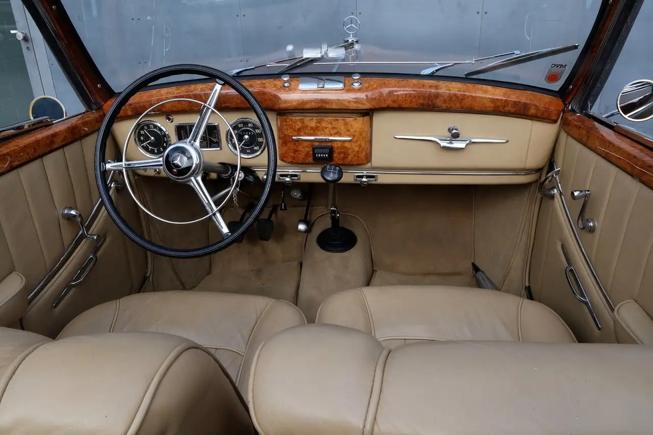 Mercedes-Benz 170 S Cabrio A Ausstellungfzg Paris & Copenhagen, foto 3