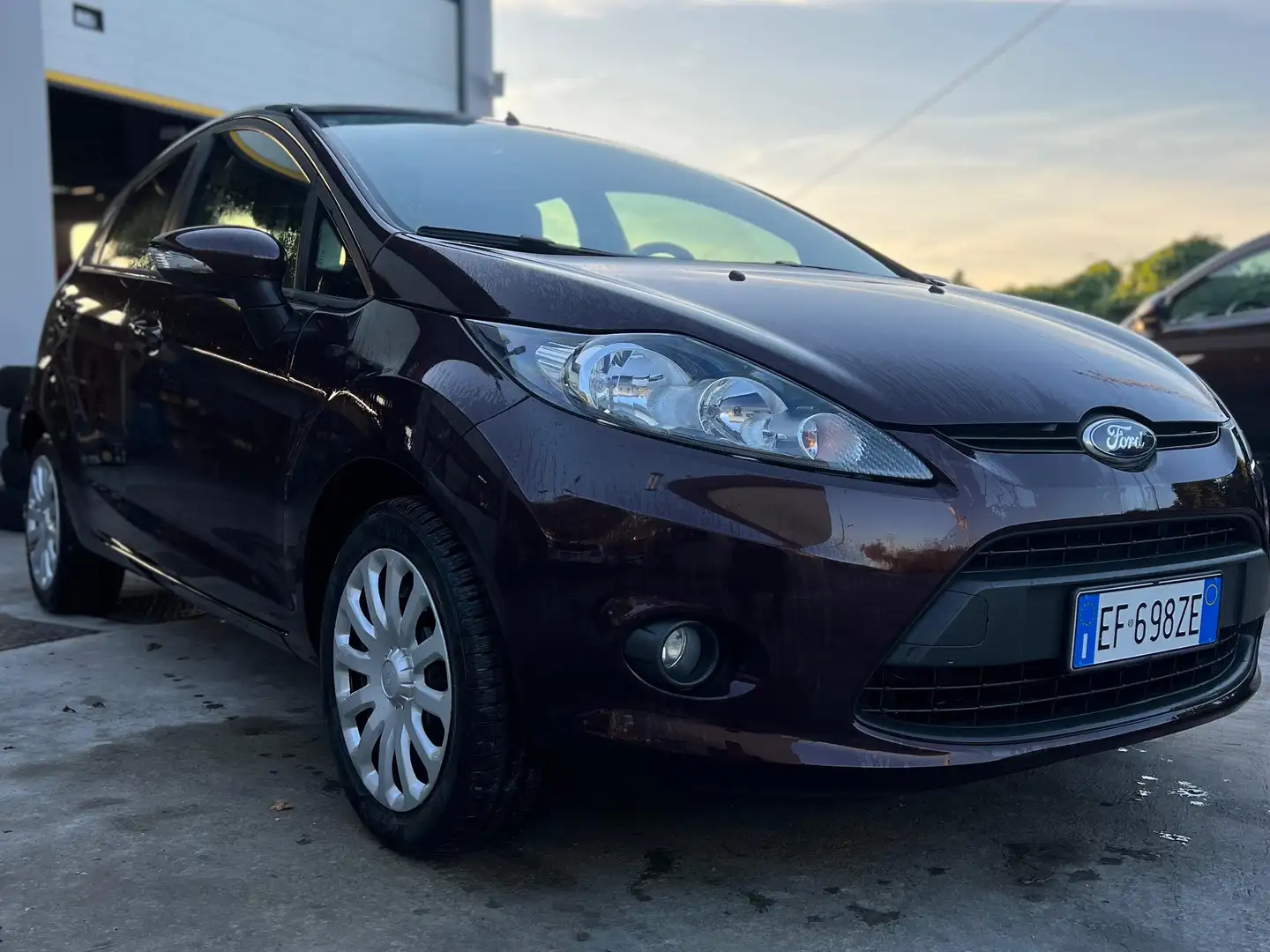 Ford Fiesta Fiesta VI 2008 5p 1.2 16v Titanium c/esp 82cv E5 Lilla - 2