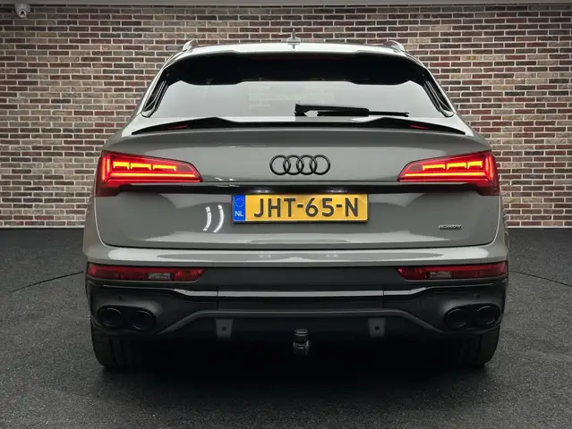 Audi Q5 view 7