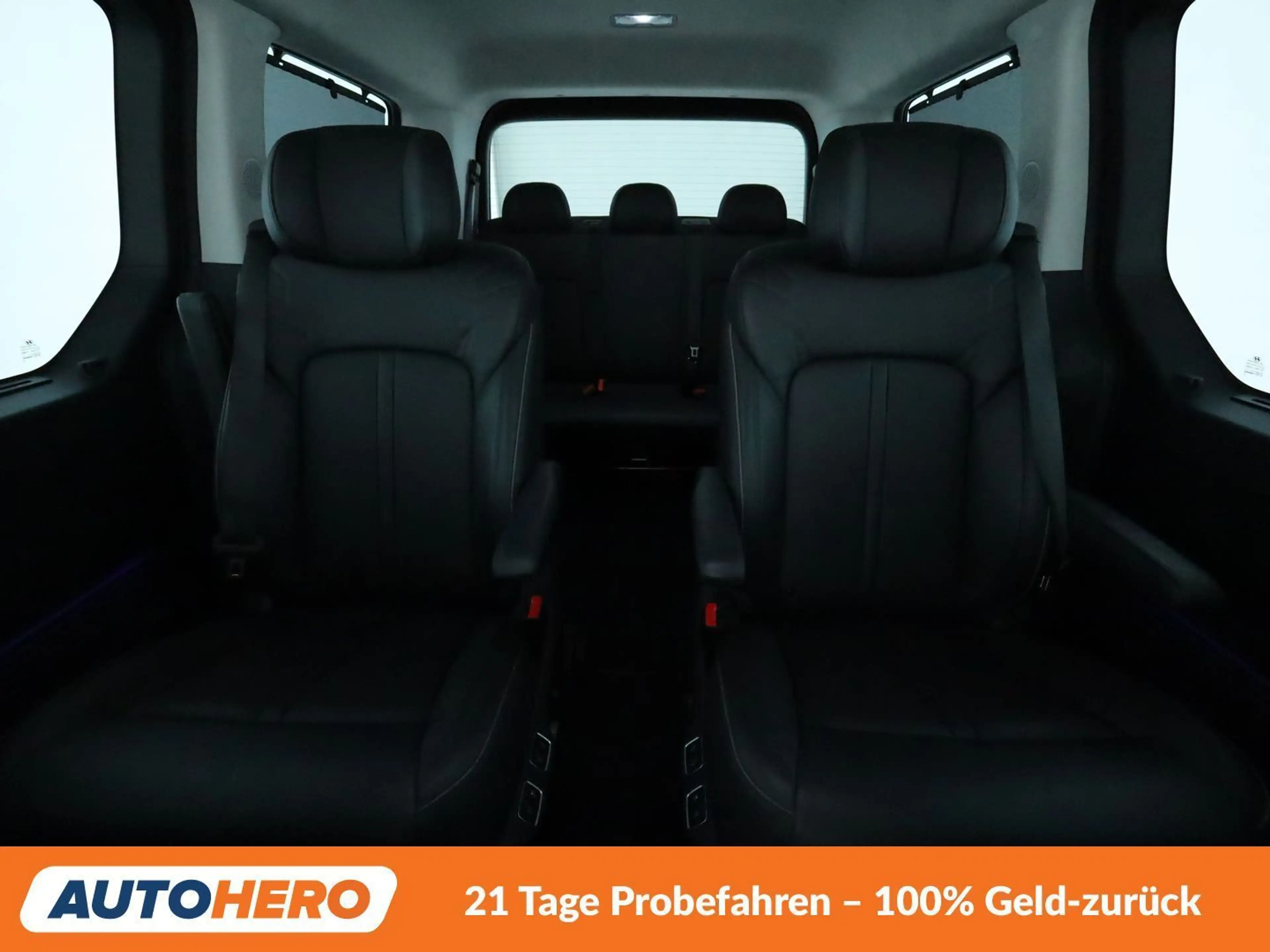 Hyundai STARIA 2.2 CRDi Signature 4WD Aut*NAVI*LED*ACC*CAM*PDC* — photo 15