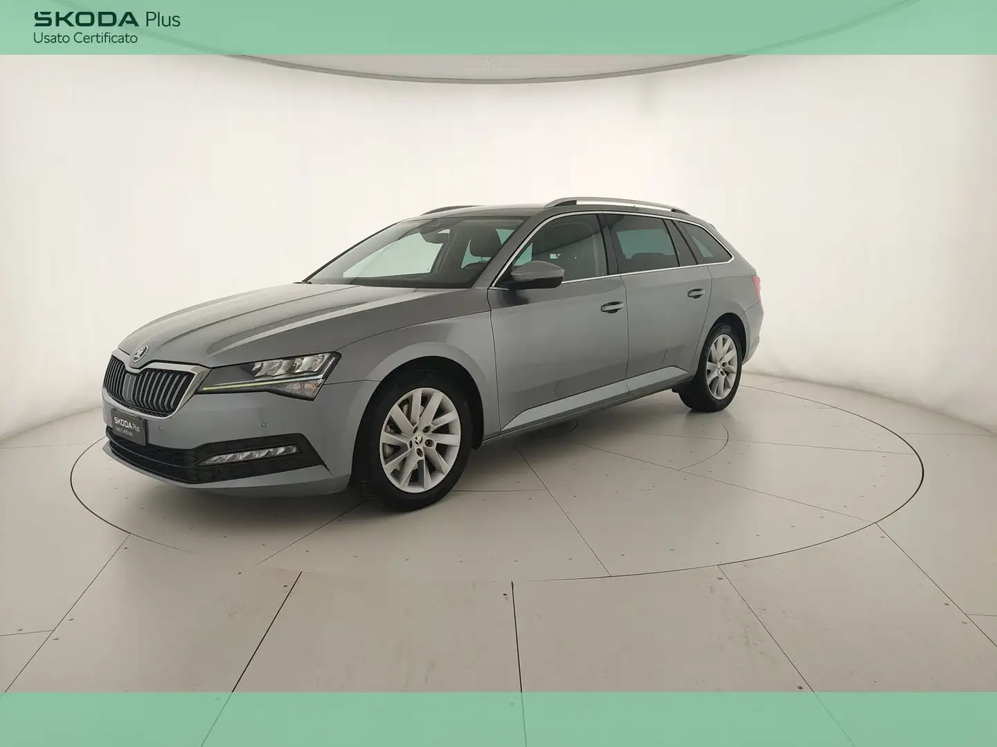 Skoda Superb Wagon 2.0 TDI Executive 4x4 DSG Grau - 1