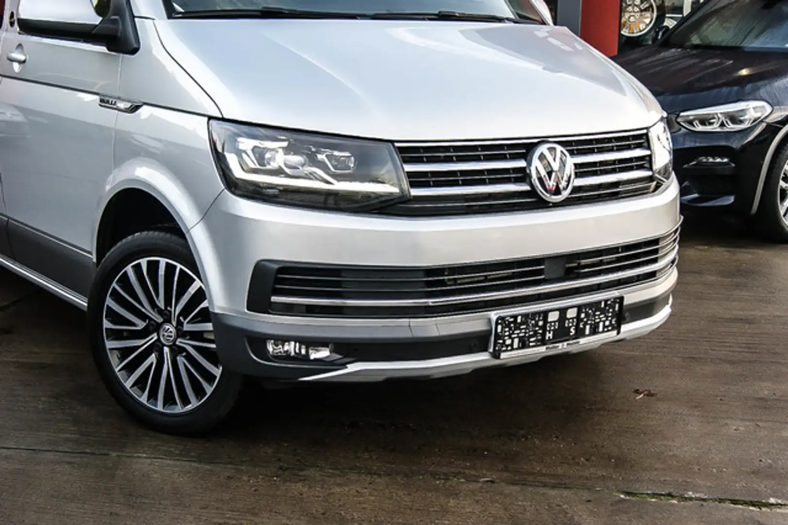 Volkswagen T6 Multivan PanAmericana 20TDI 7-SITZE LED STHZG Plateado - 2