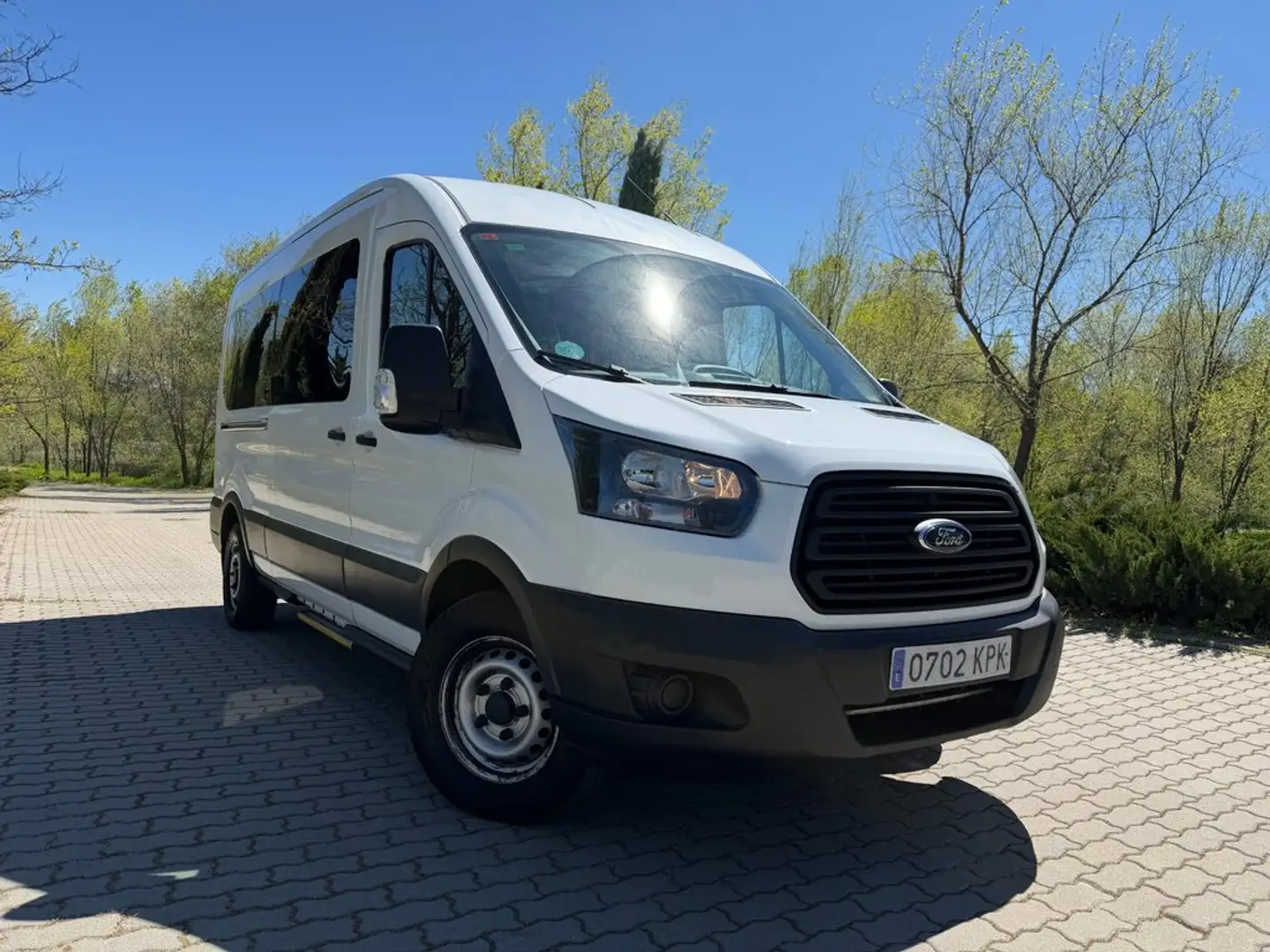 Ford Transit 350 96kW L3H2 Kombi Ambiente Delantera Blanco - 2