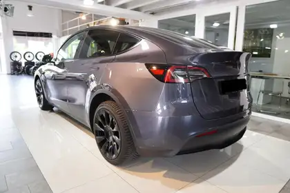 Annonce voiture d'occasion Tesla Model Y - CARADIZE