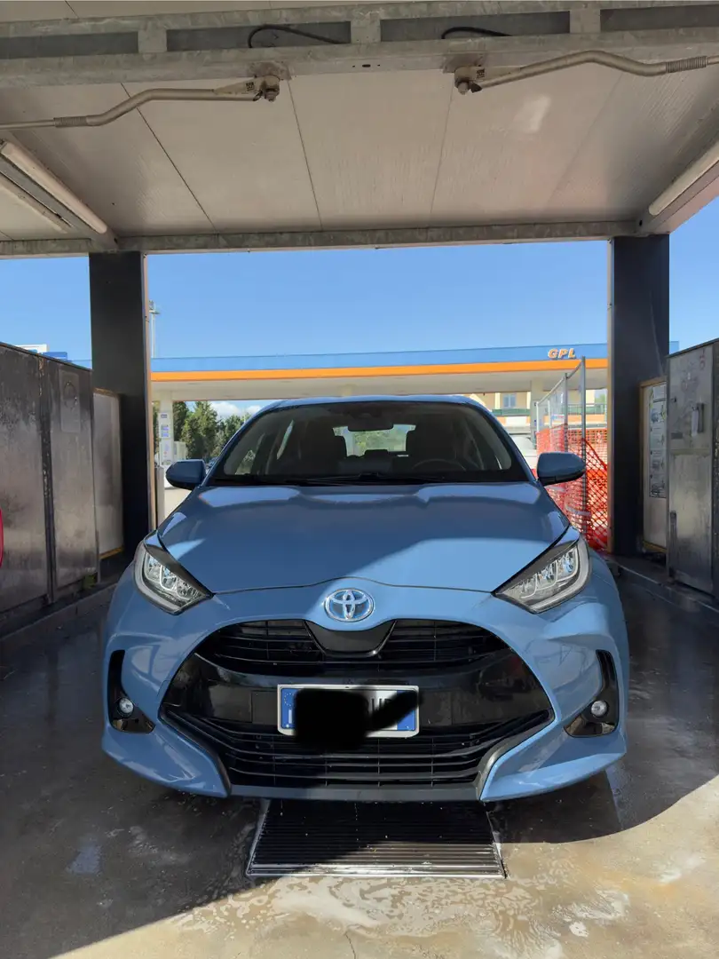 Toyota Yaris 1.5h Premiere - 1