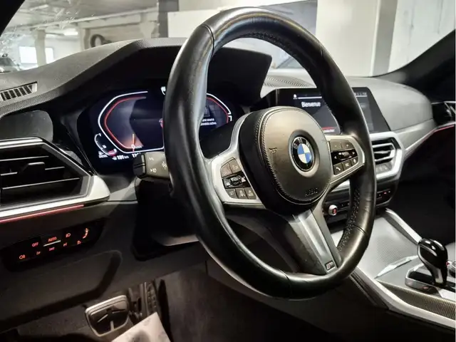 BMW 4 Series view 11