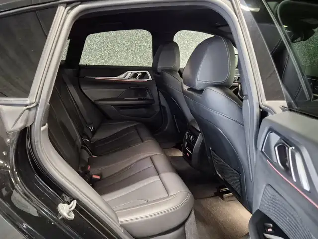 BMW 4 Series view 5
