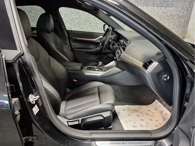 BMW 4 Series view 4