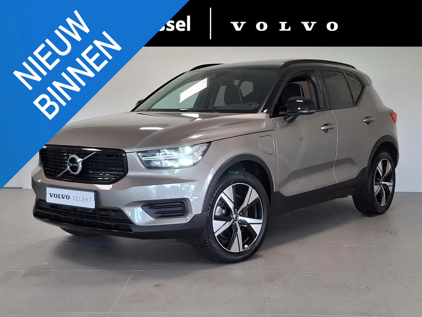 Volvo XC40 1.5 T4 Recharge R-Design Gris - 1