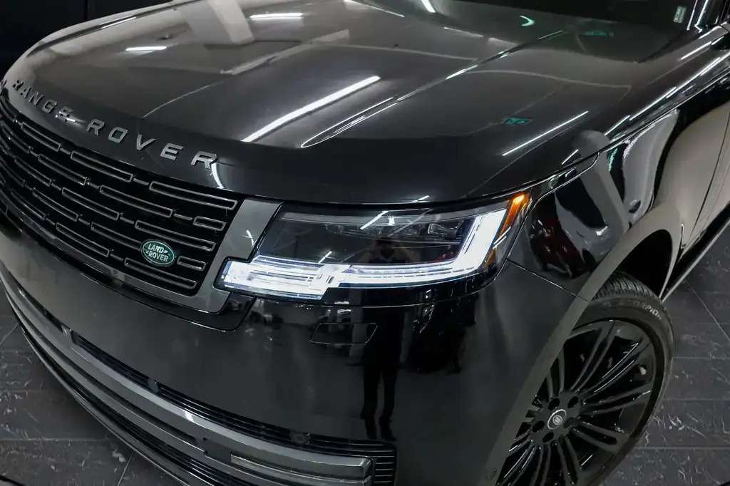 2025 Land Rover Range Rover P530 SE SWB — снимка 4