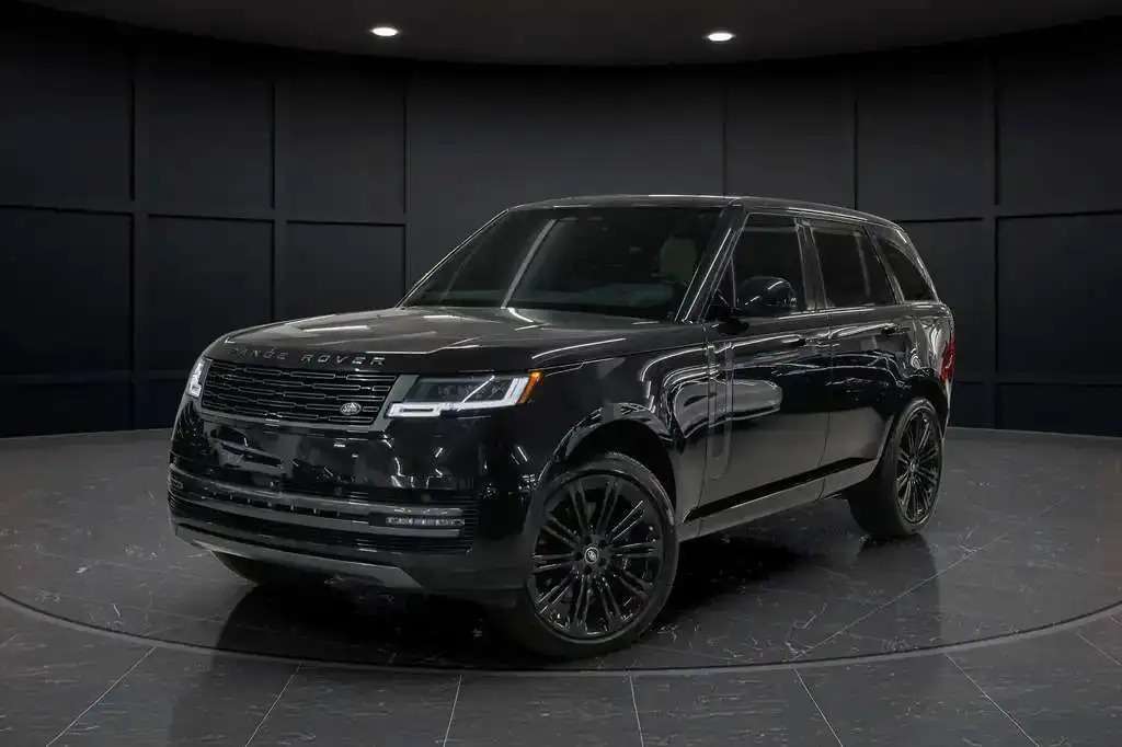 2025 Land Rover Range Rover P530 SE SWB