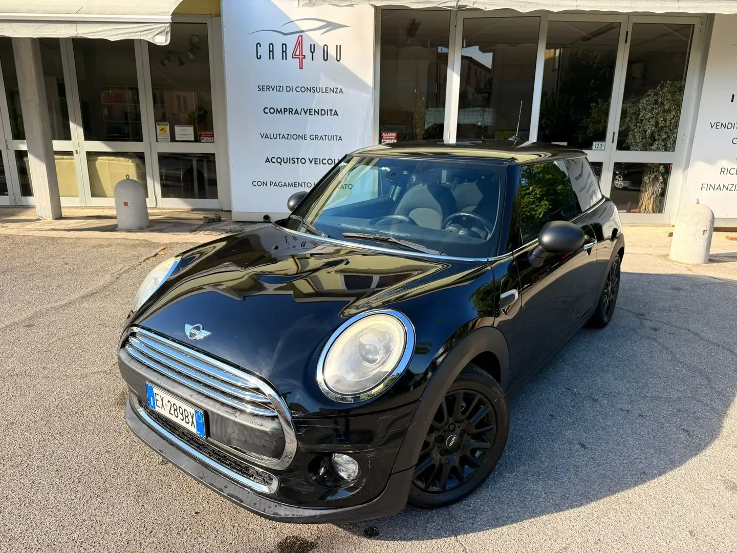 MINI One D Mini IV F55-F56 2014 1.5 3p Nero - 1