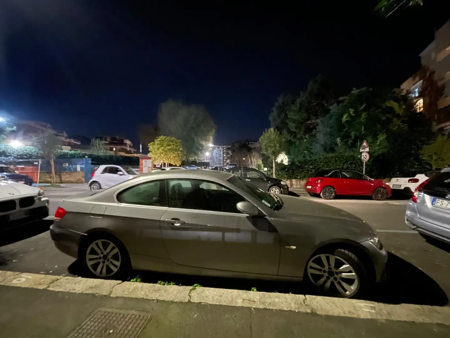 BMW 325 Serie 3 E92 Coupe 325d Coupe Futura siva - 2