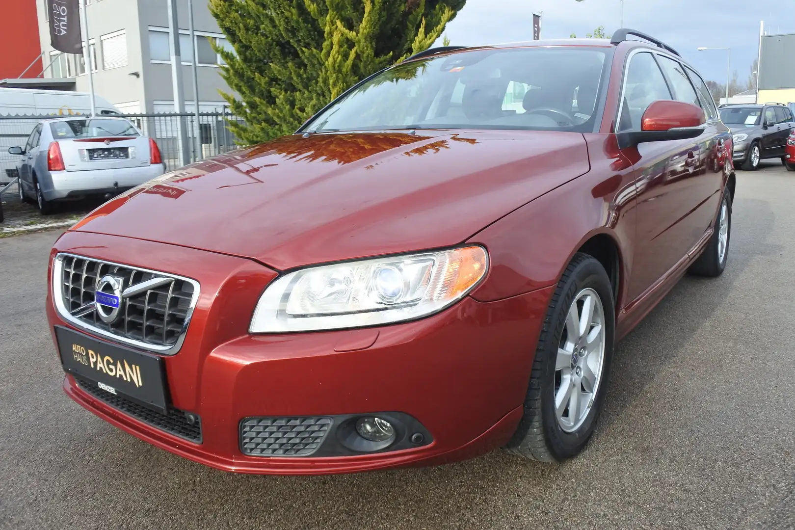 Volvo V70 V70 D3 MOMENTUM Geatronic/ NUR 73200KM/ 5 ZYLINDER - 2