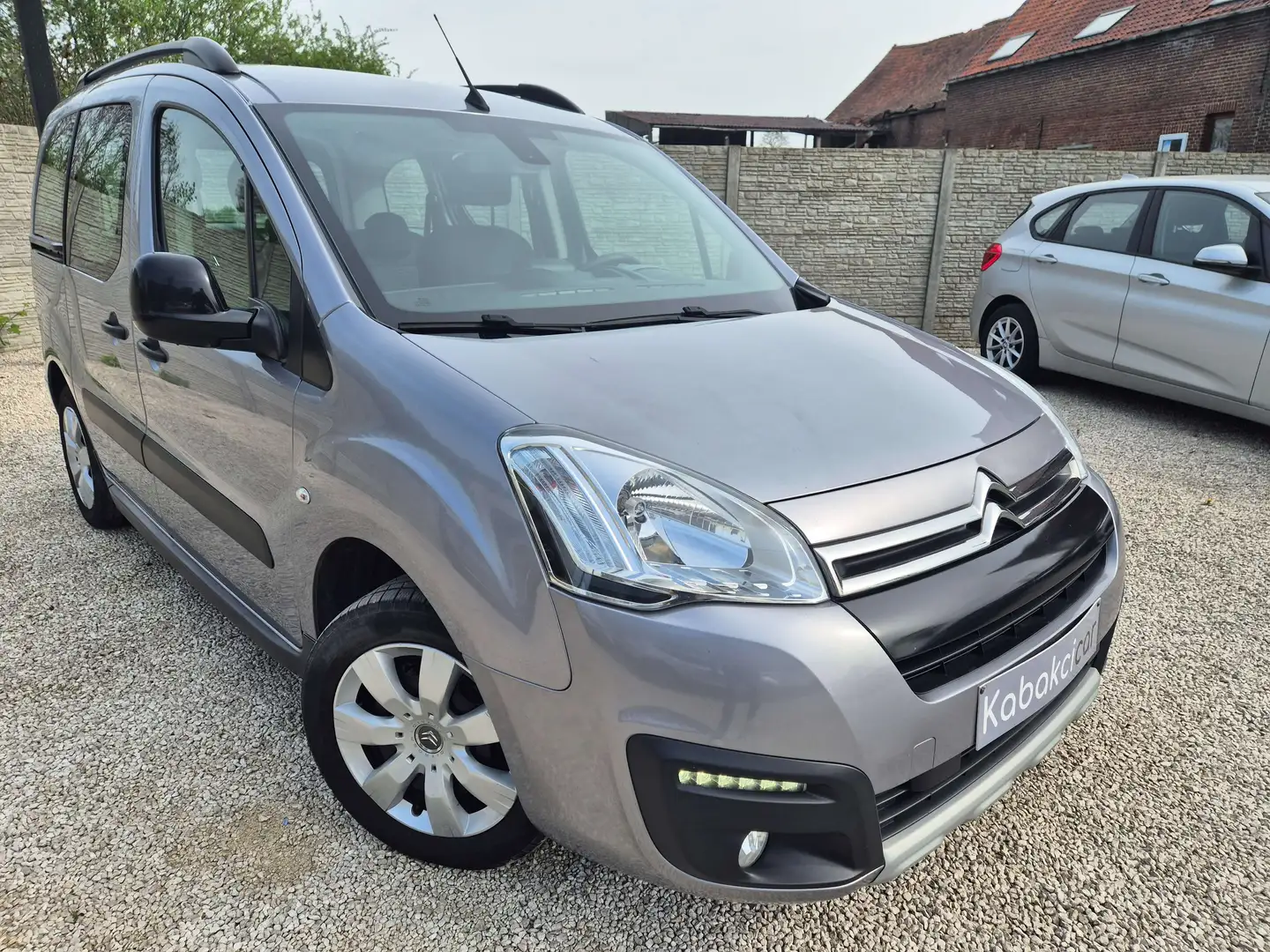 Citroen Berlingo 1.6 BlueHDi //CARPLAY//GPS//CRUISE/USB/GARANTIE Gris - 1