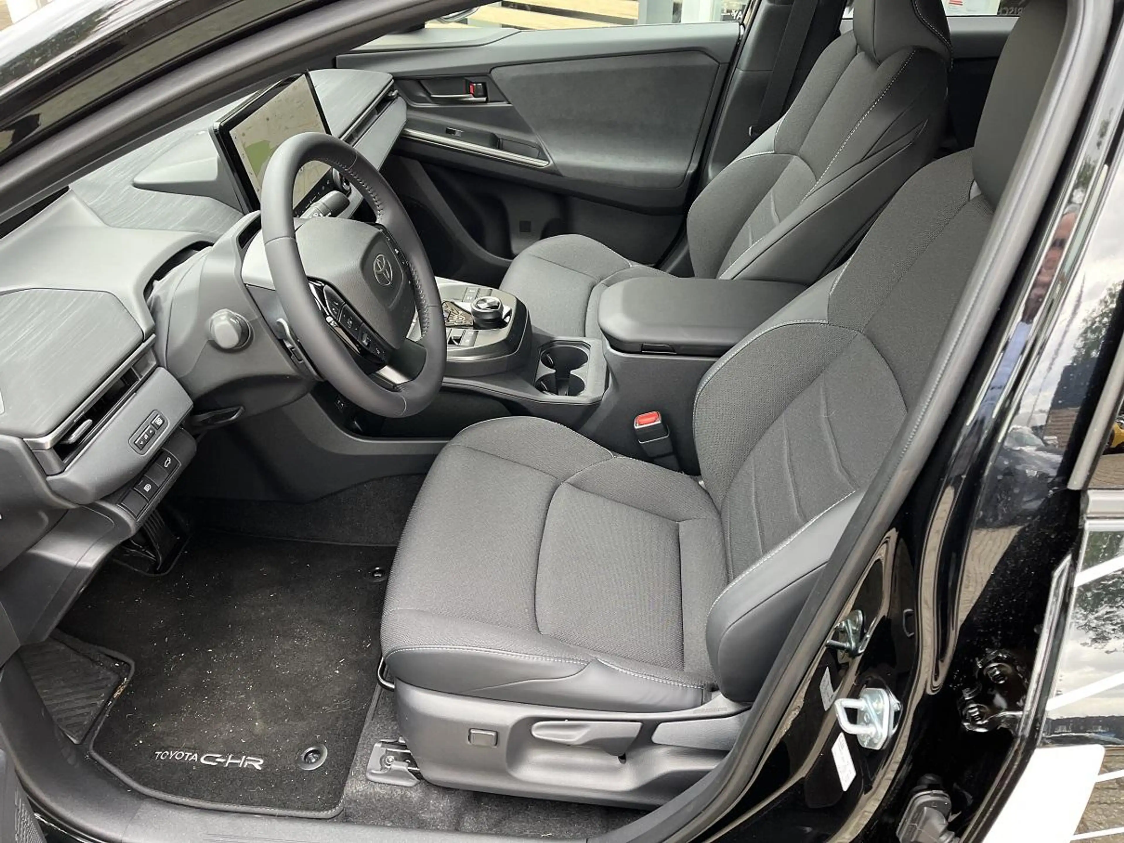 Toyota C-HR+ First Edition 77 kWh — photo 7