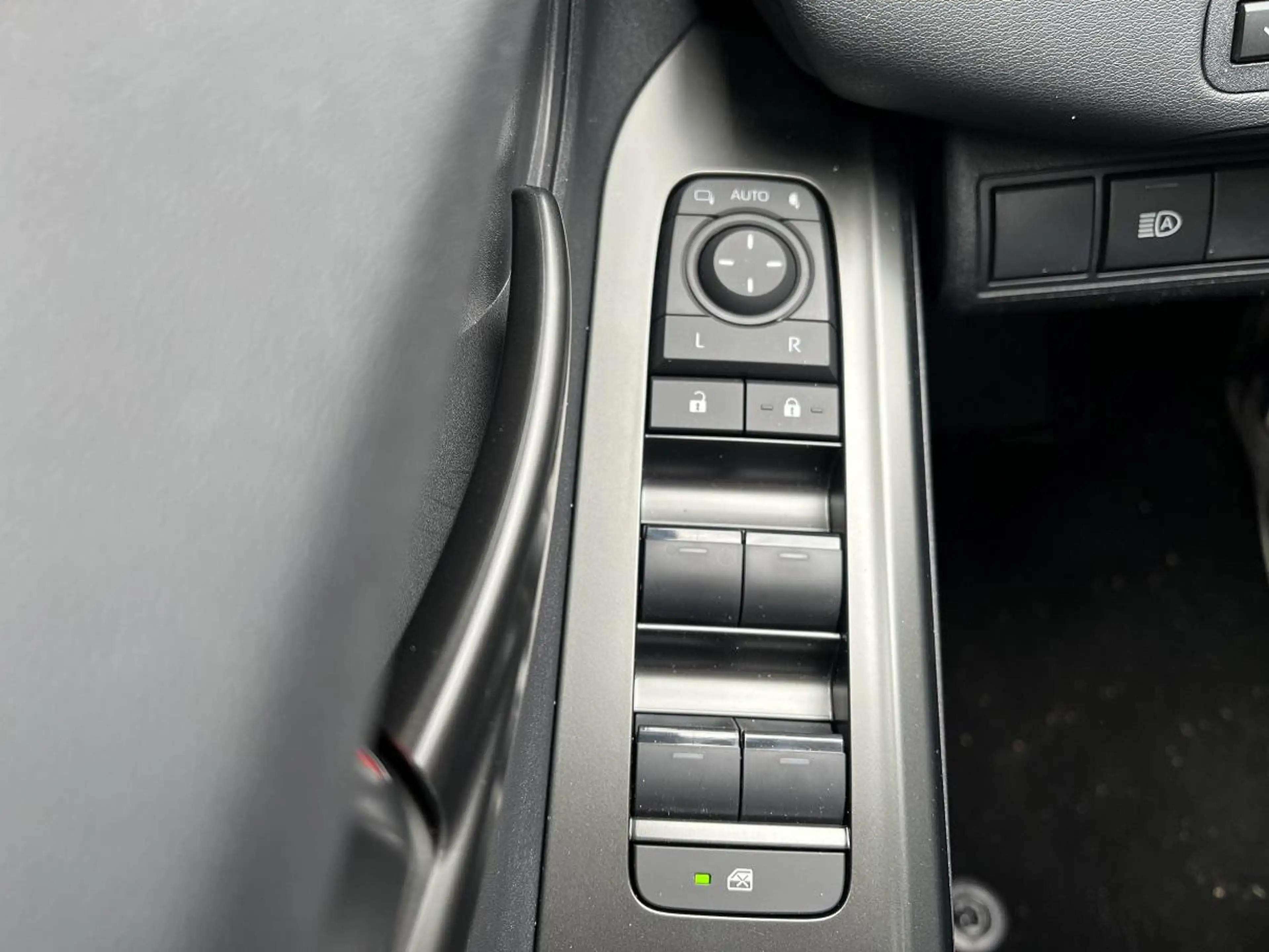 Toyota C-HR+ First Edition 77 kWh — photo 12