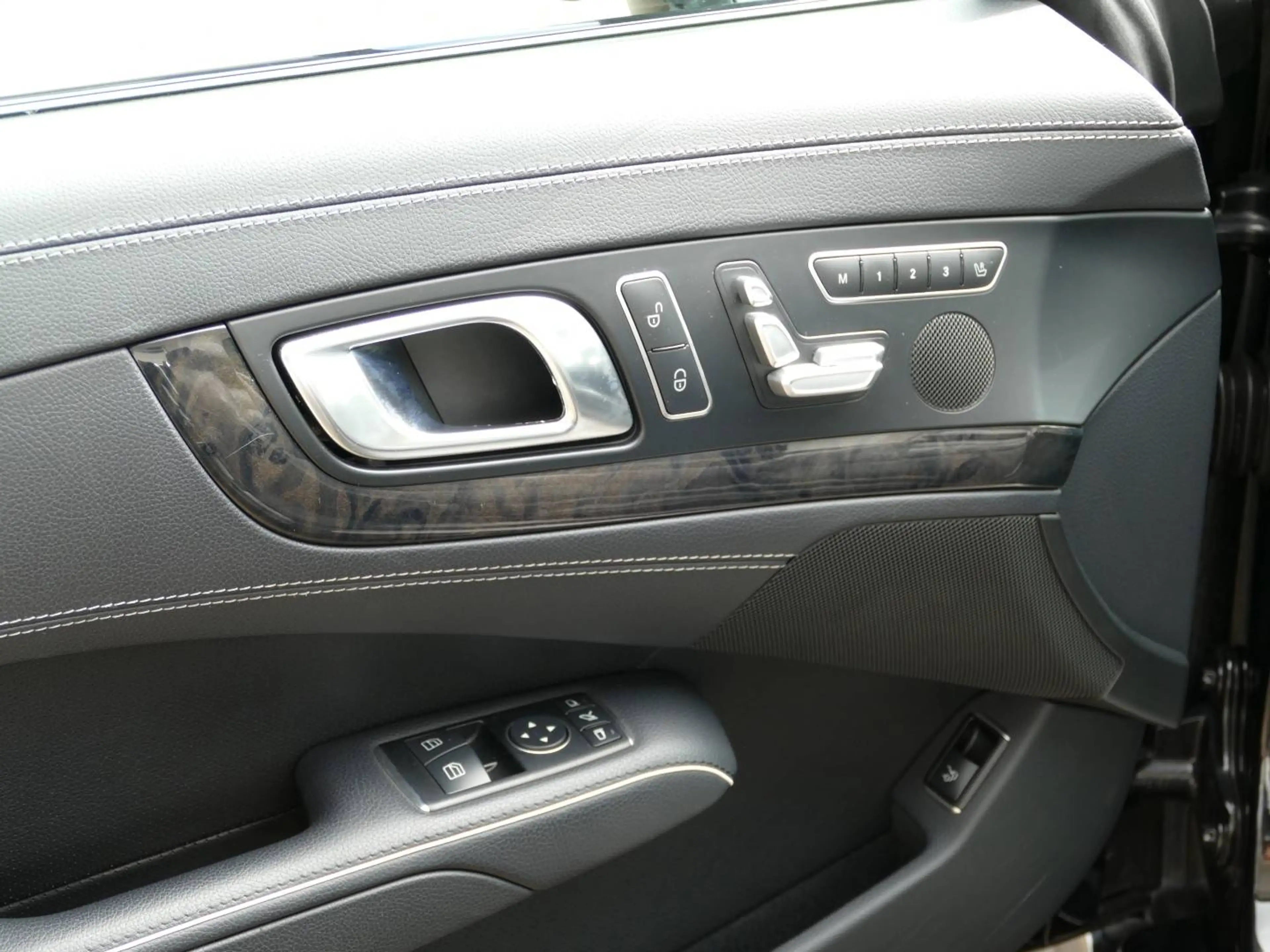 Mercedes-Benz SL 350 deutsches Auto * AMG+Distr+Keyless+Sitzlü — photo 13