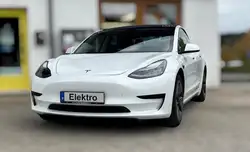 Tesla Model 3 RWD *Wärmepumpe*Leder