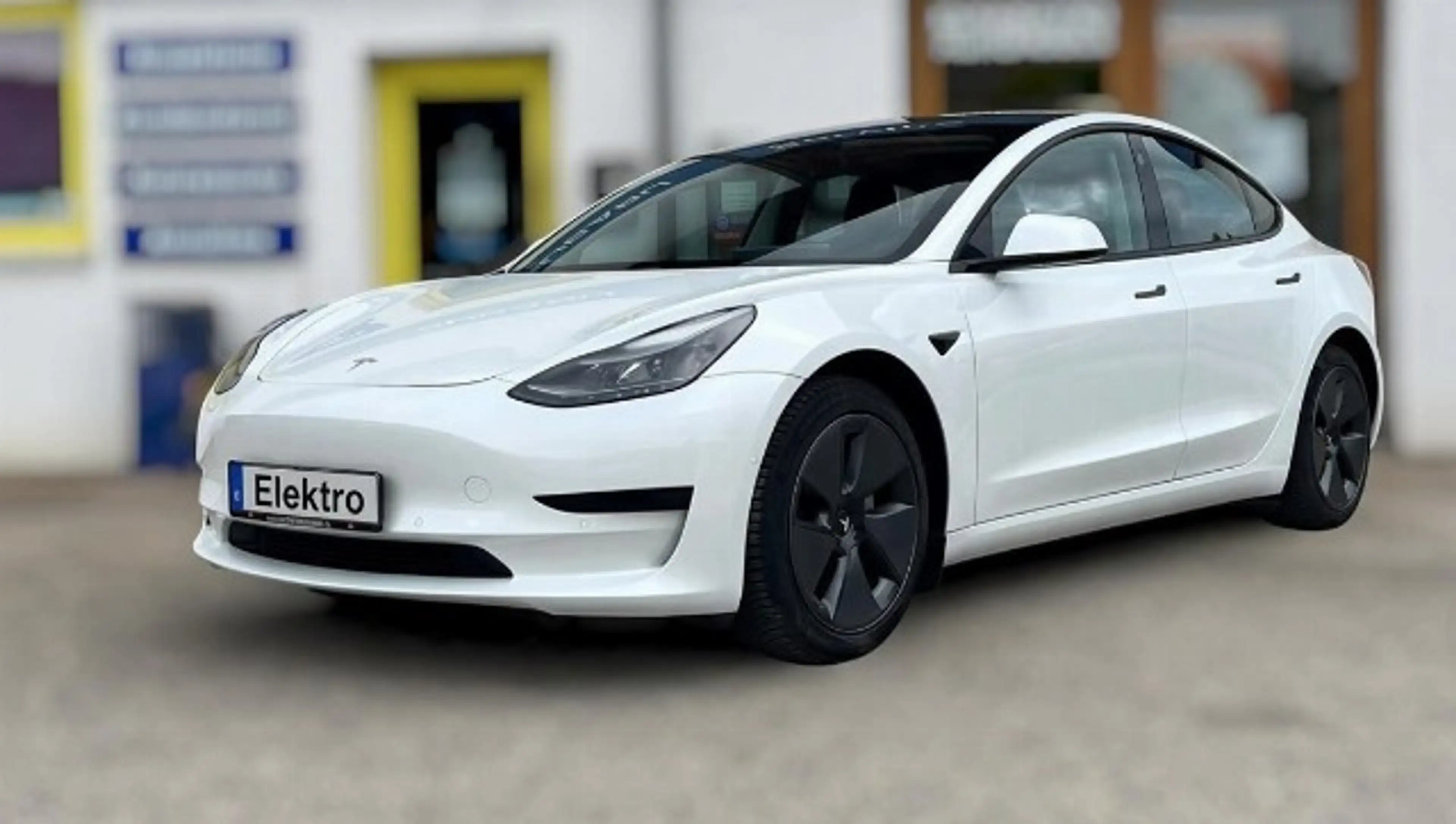 Tesla Model 3 RWD *Wärmepumpe*Leder — photo 2