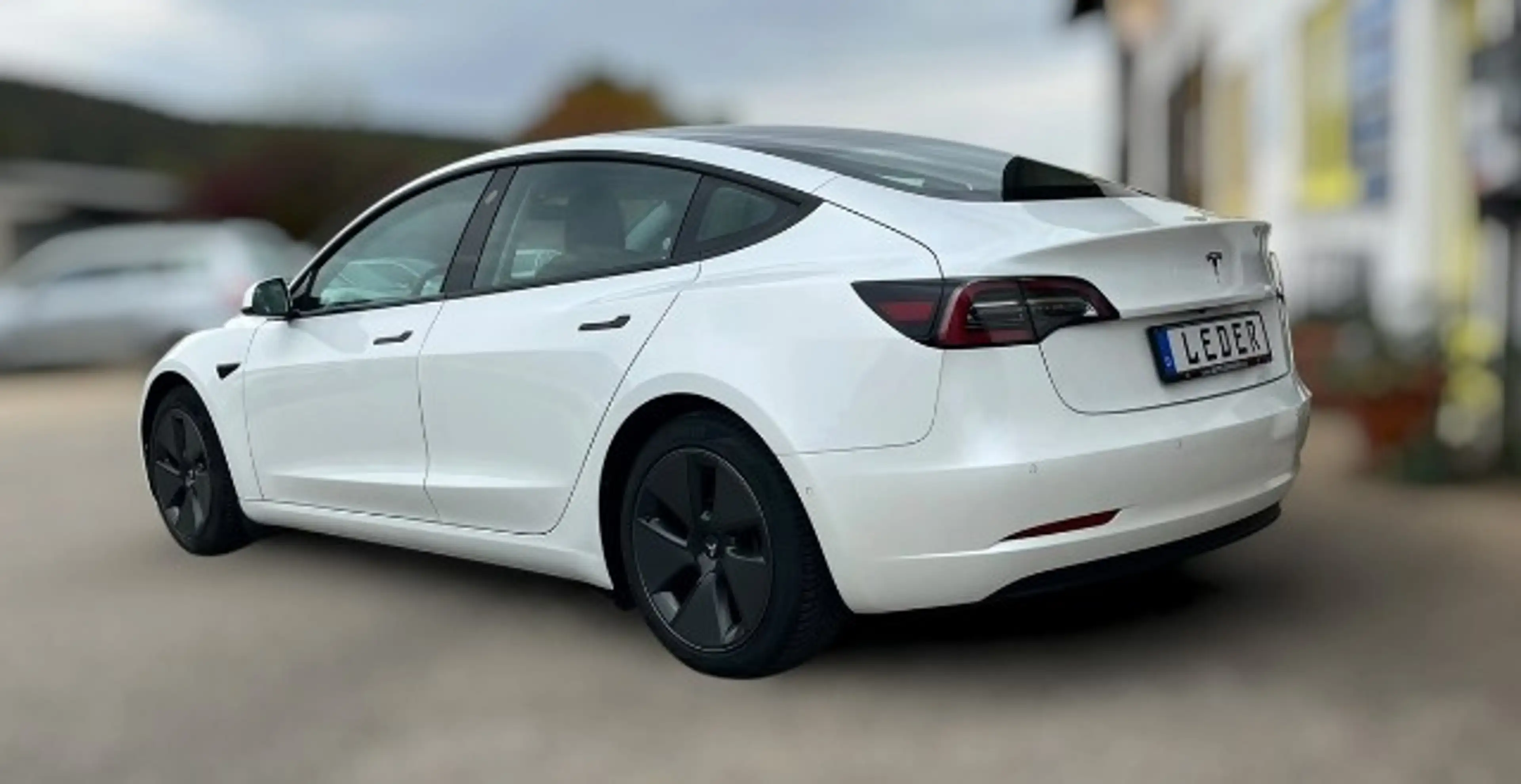 Tesla Model 3 RWD *Wärmepumpe*Leder — photo 4