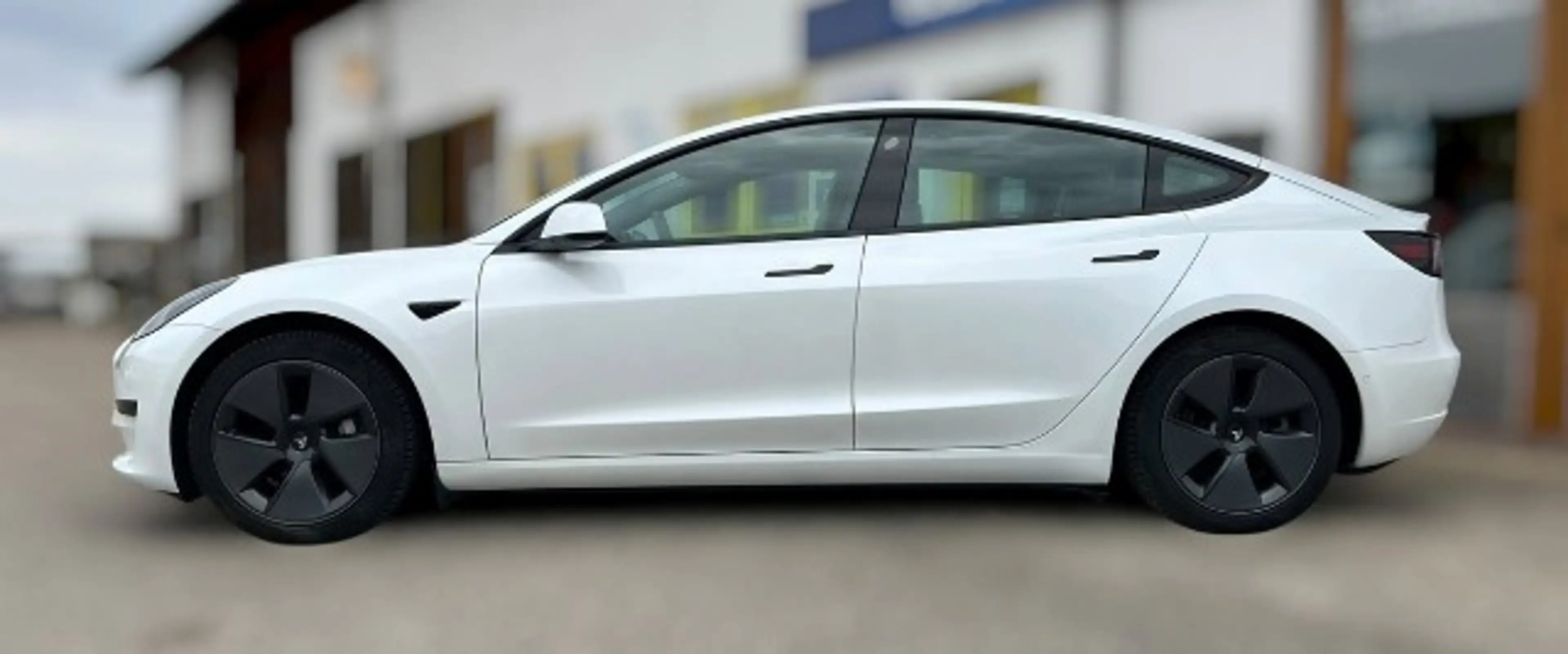 Tesla Model 3 RWD *Wärmepumpe*Leder — photo 3
