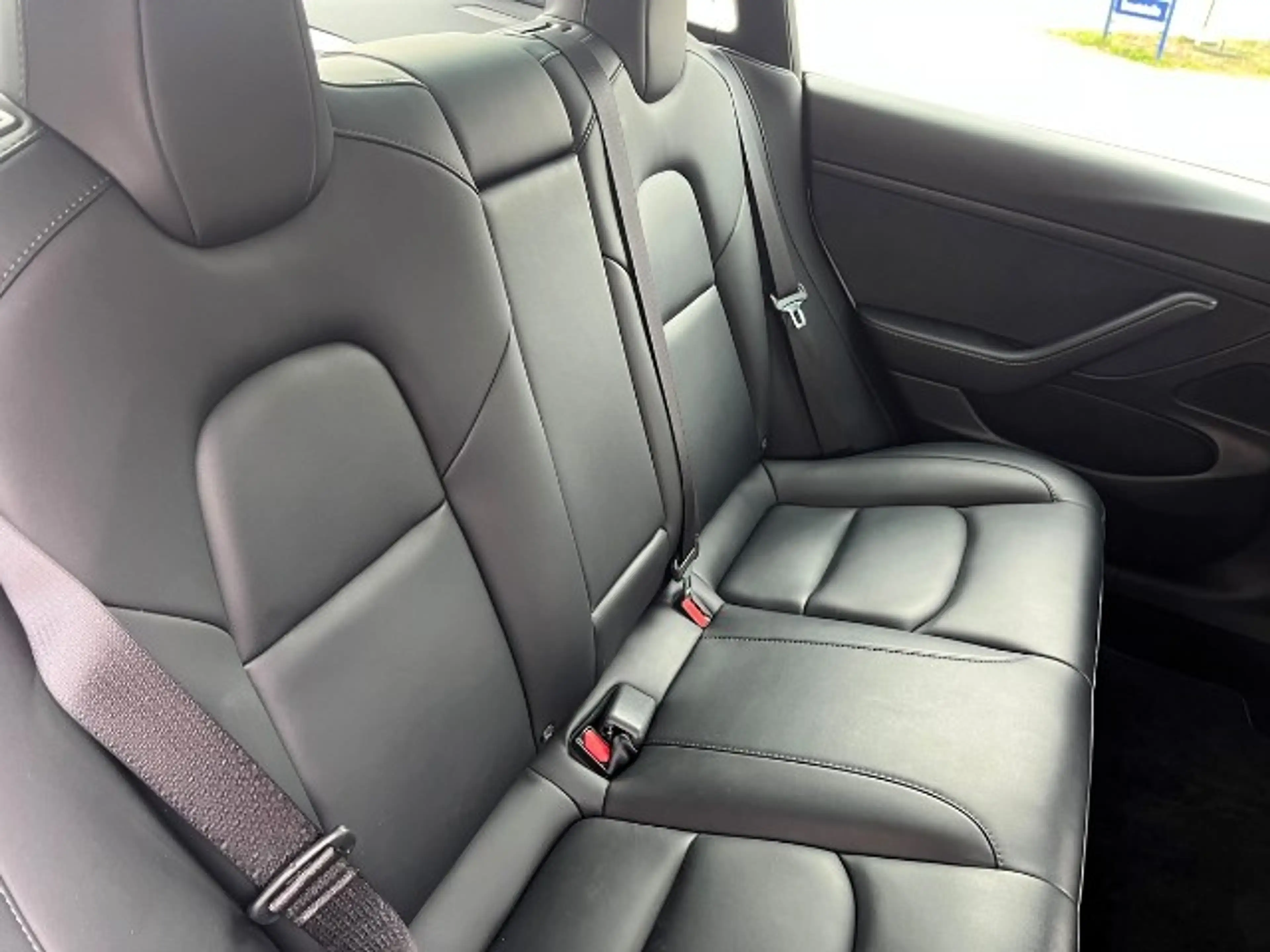 Tesla Model 3 RWD *Wärmepumpe*Leder — photo 12