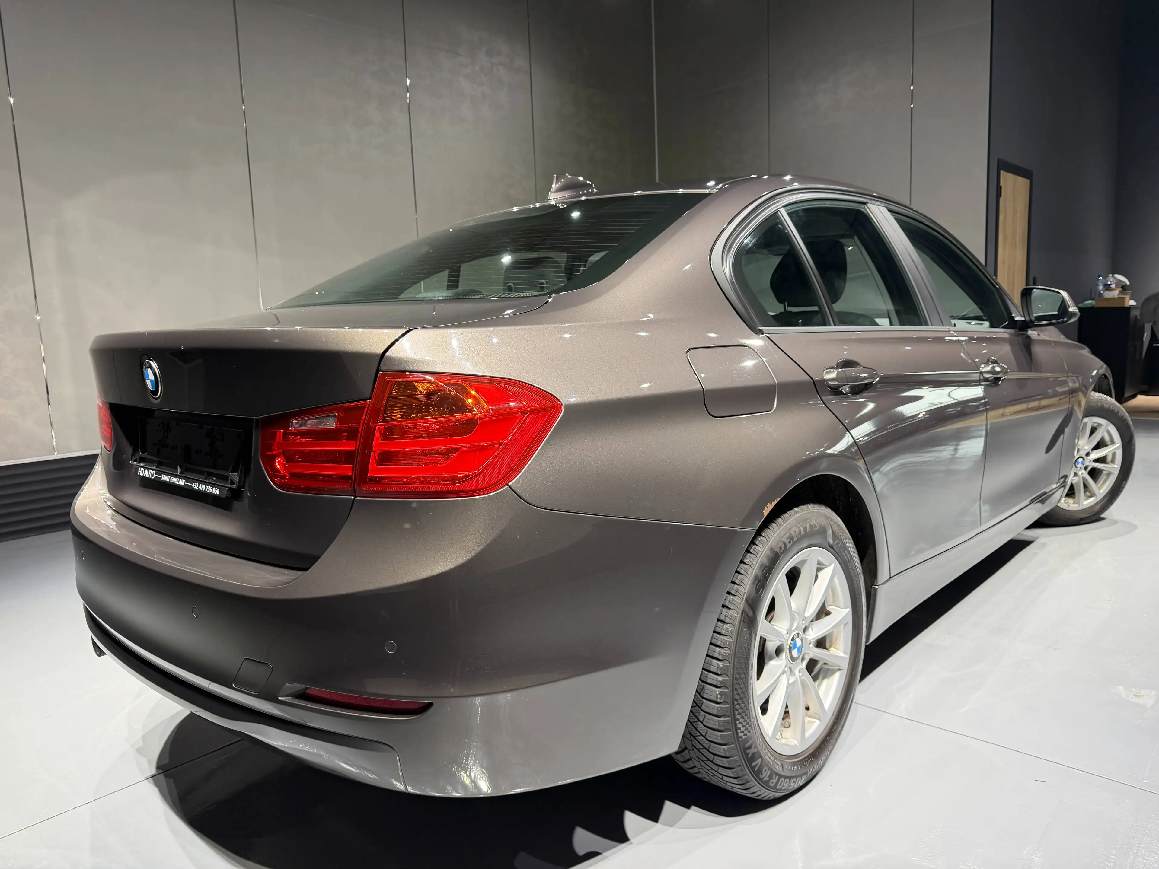 BMW 316 316i//GPS//CLIMATISATION//BOITE MANUELLE//CONDITIONS MARCHAND — photo 14