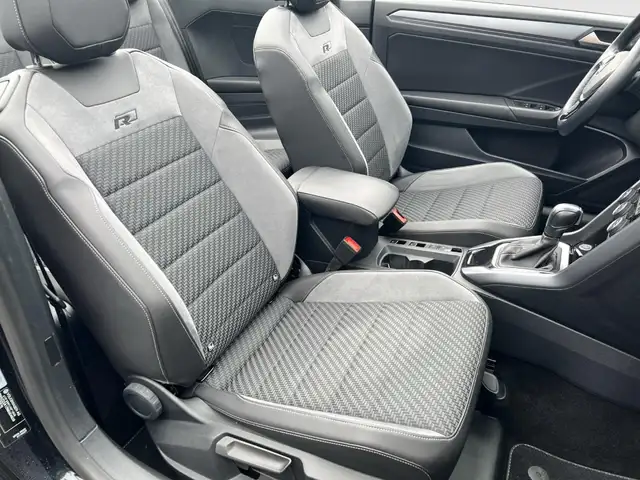 Volkswagen T-Roc view 14