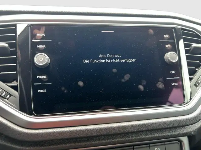Volkswagen T-Roc view 23