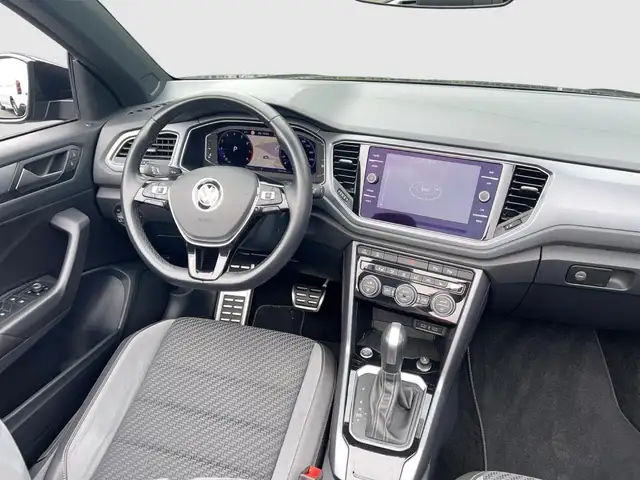 Volkswagen T-Roc view 11