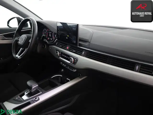 Audi A4 view 9
