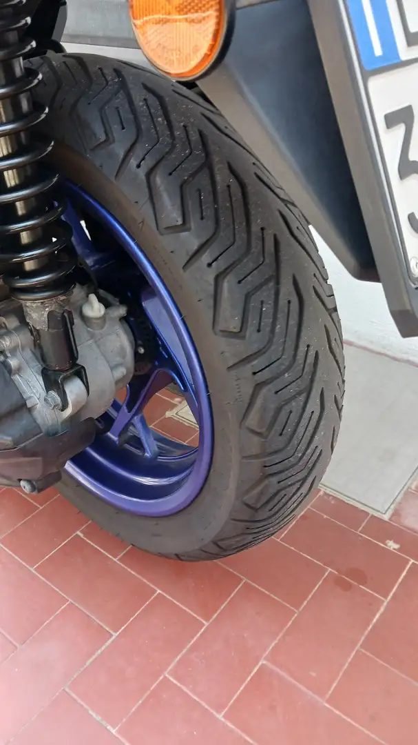 Yamaha X-Max 300 Gris - 2