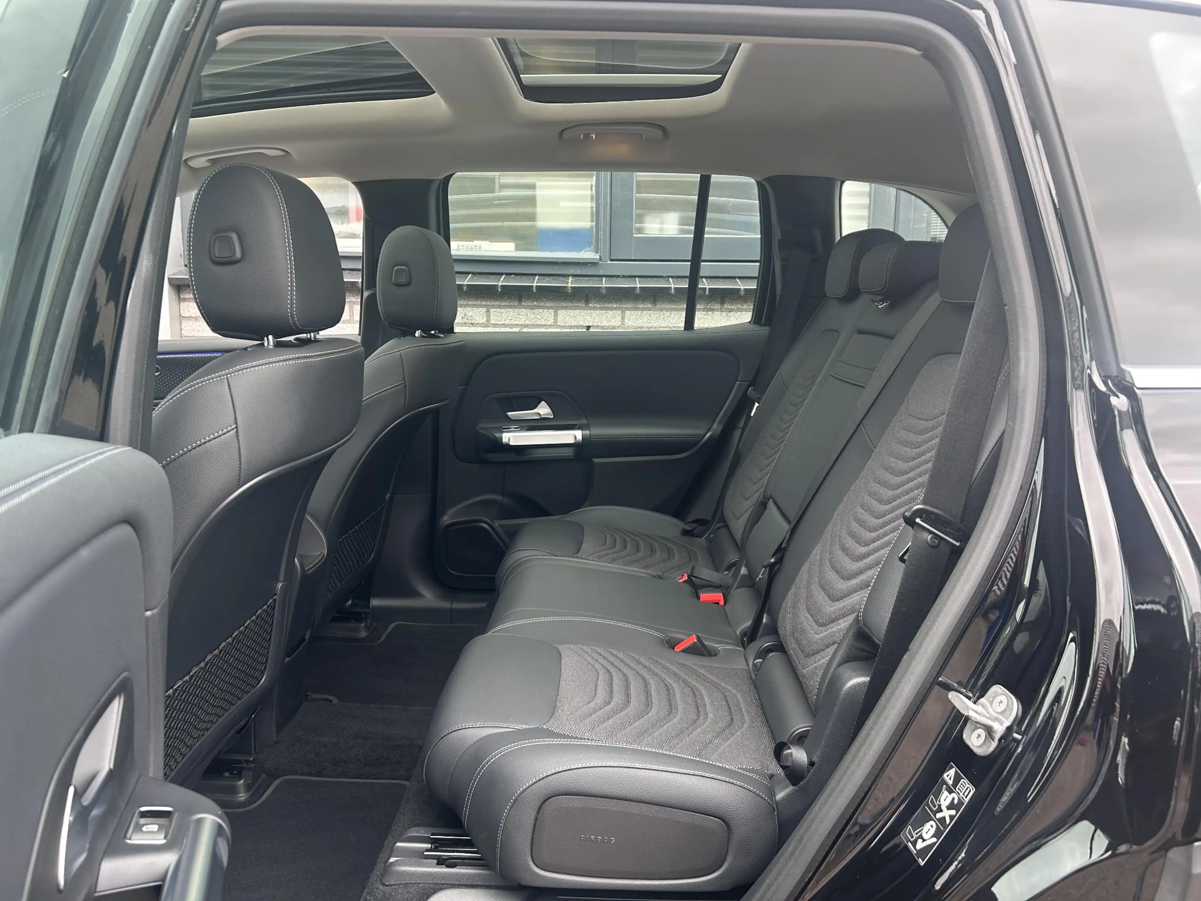 Mercedes-Benz EQB 250 EQB 250+ — photo 8