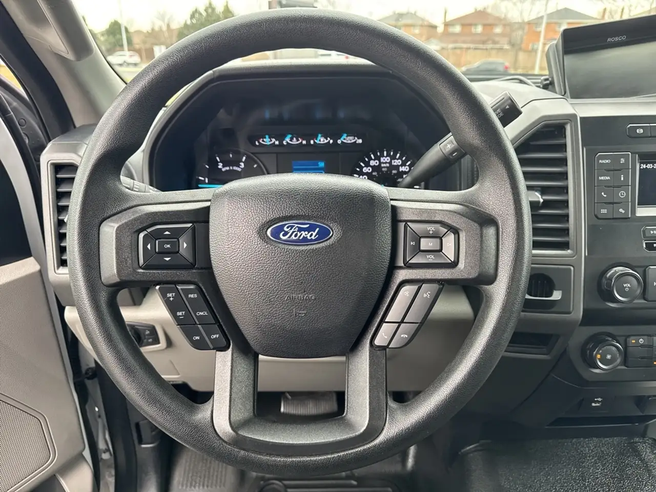 Ford F-450 Super Duty снимка Ford F-450 Super Duty