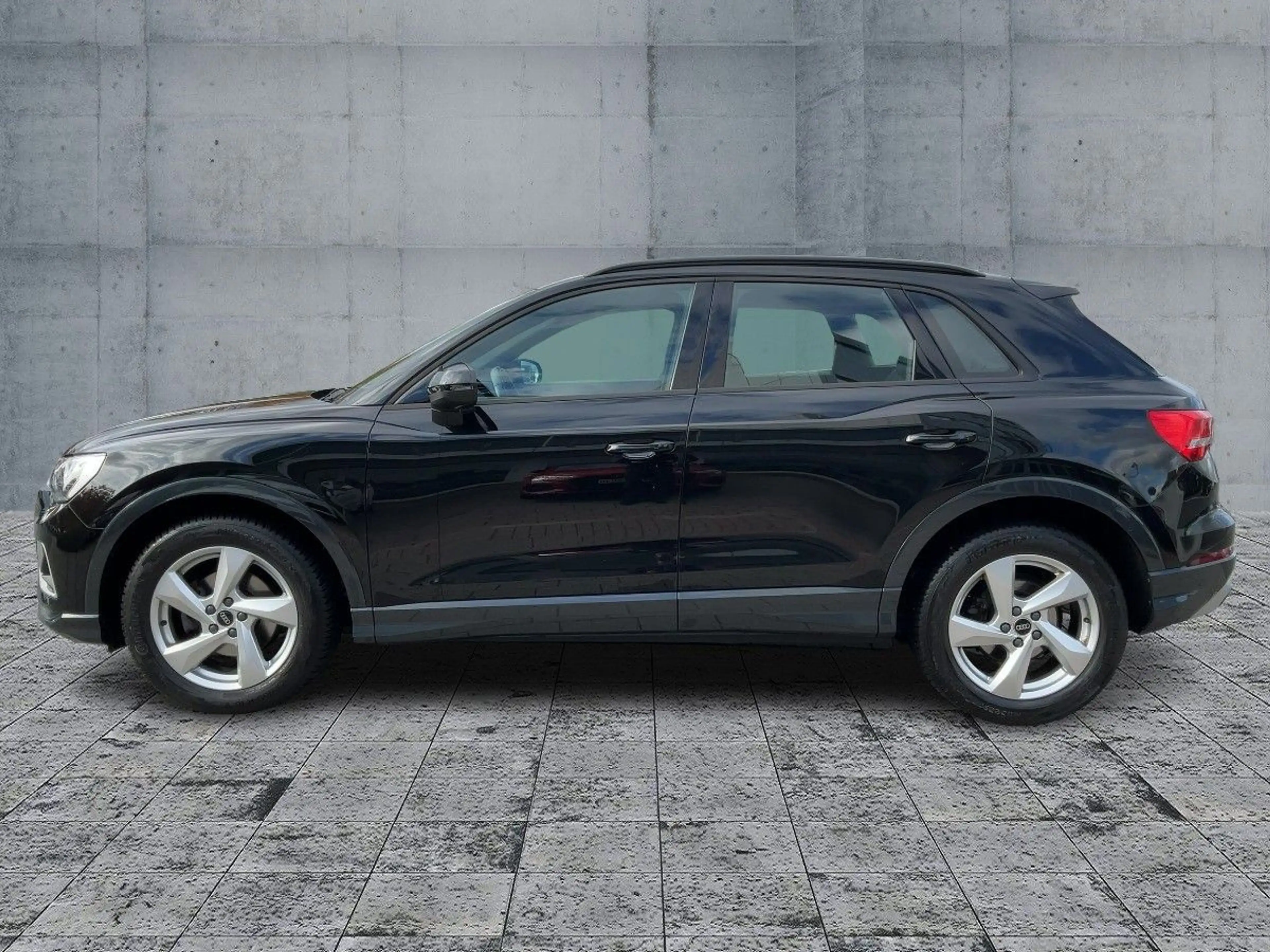 Audi Q3 35 TDI S-TR ADVANCED NAVI+RFK+ACC+SHZ — photo 4