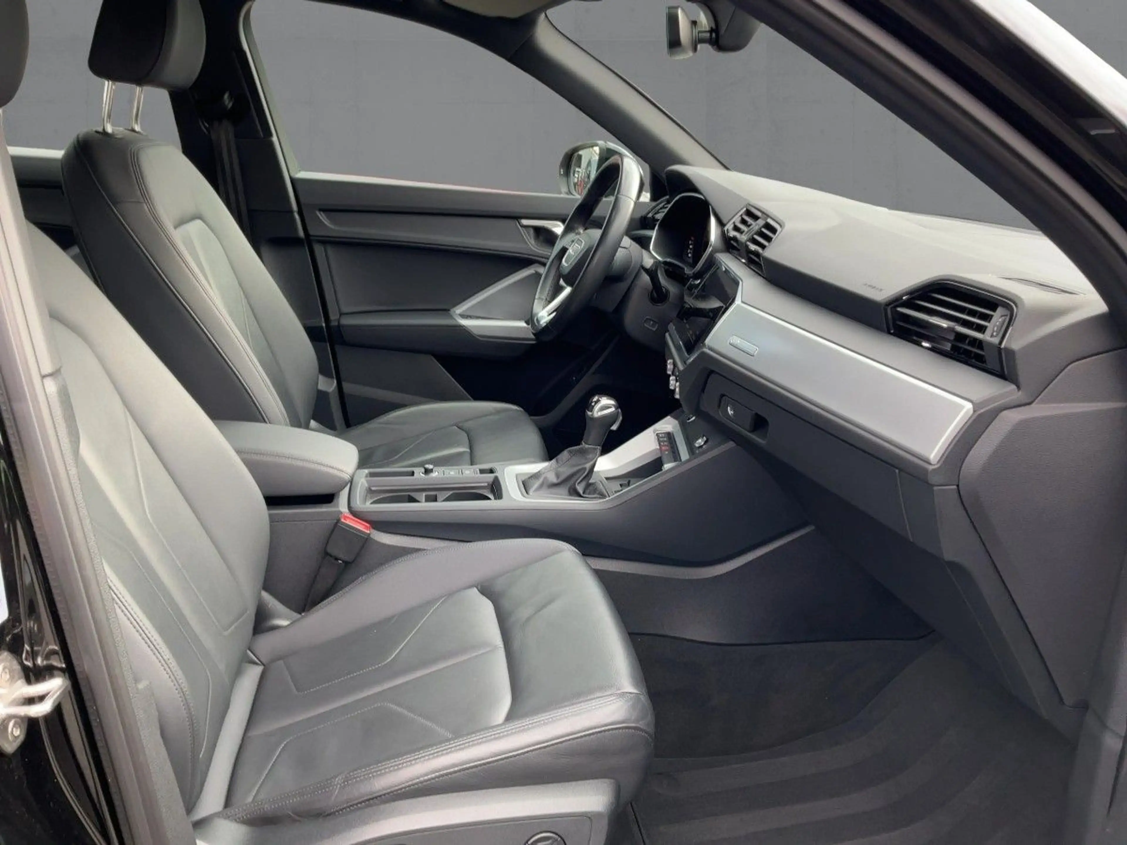 Audi Q3 35 TDI S-TR ADVANCED NAVI+RFK+ACC+SHZ — photo 12