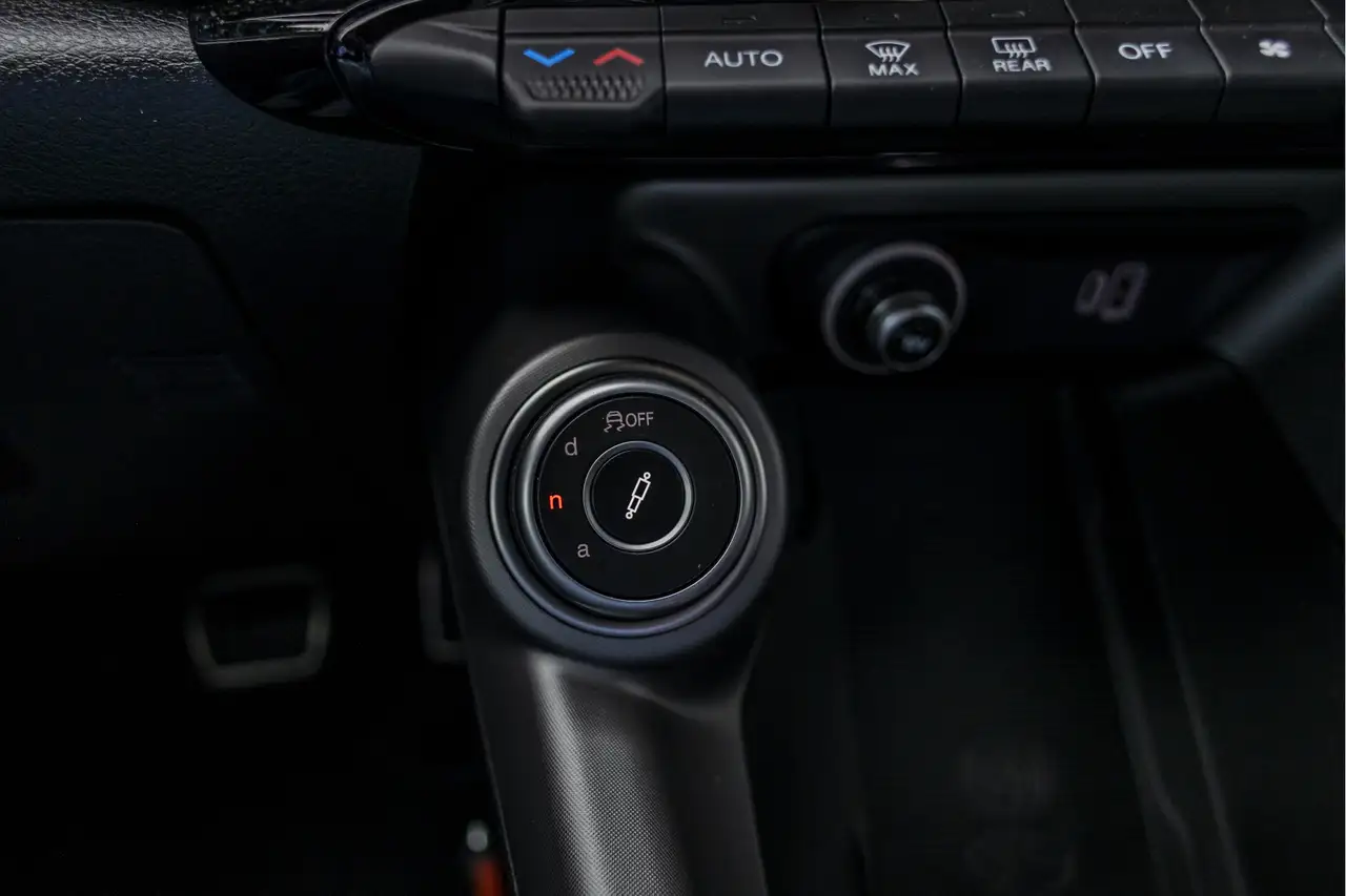 Alfa Romeo Tonale 1.5T Hybrid Veloce Elek. achterklep Leder NL, миниатюра 23