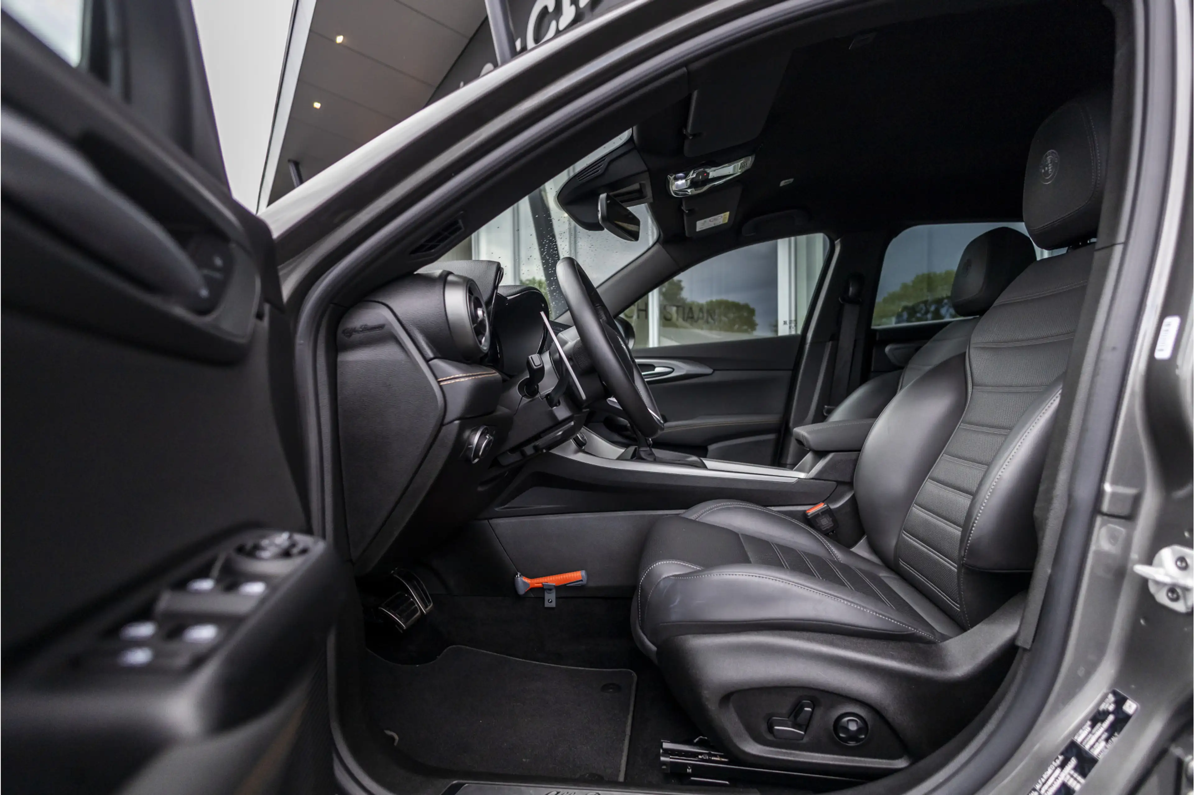 Alfa Romeo Tonale 1.5T Hybrid Veloce | Elek. achterklep | Leder | NL — photo 9