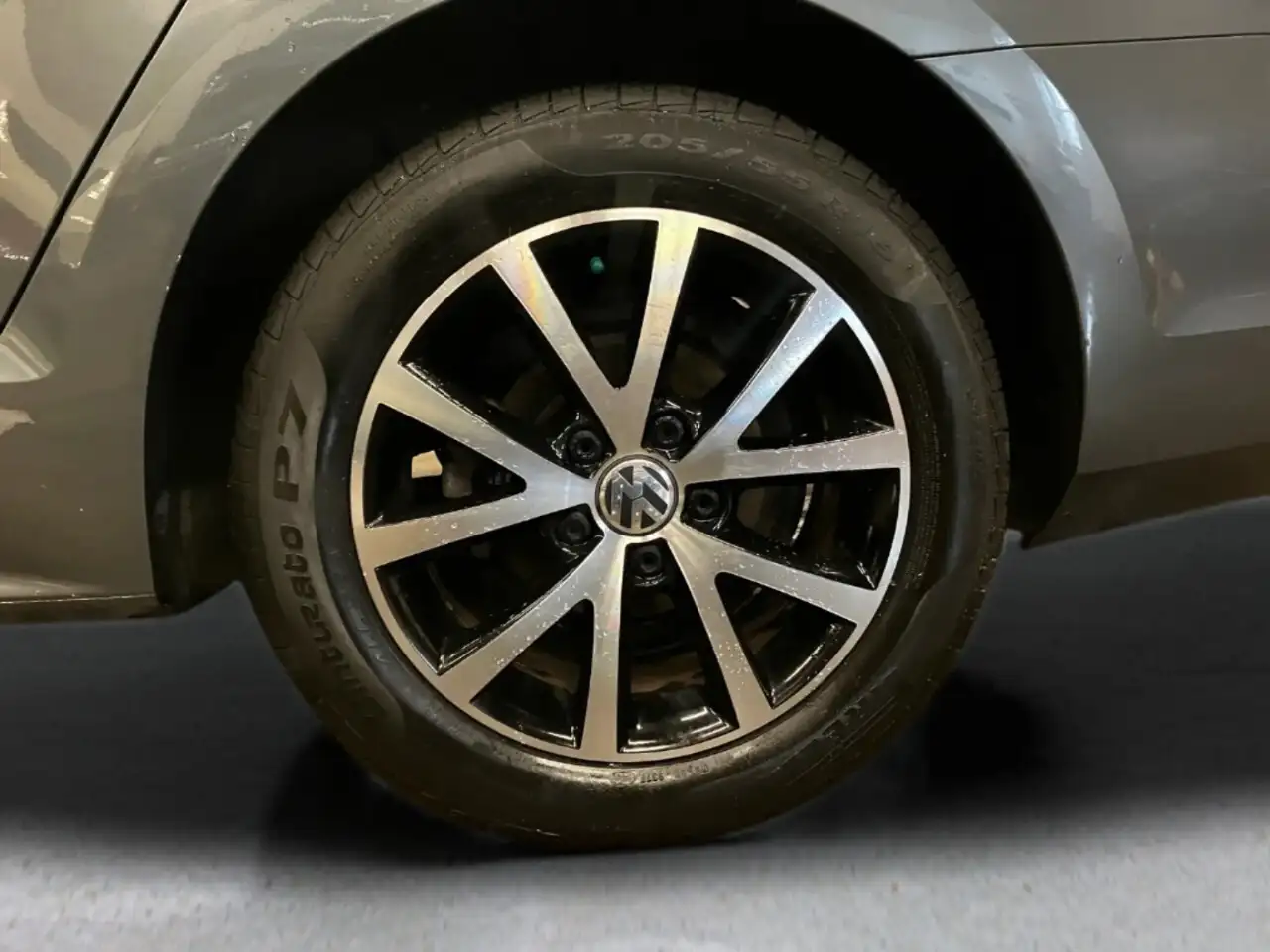 Volkswagen Jetta снимка Volkswagen Jetta