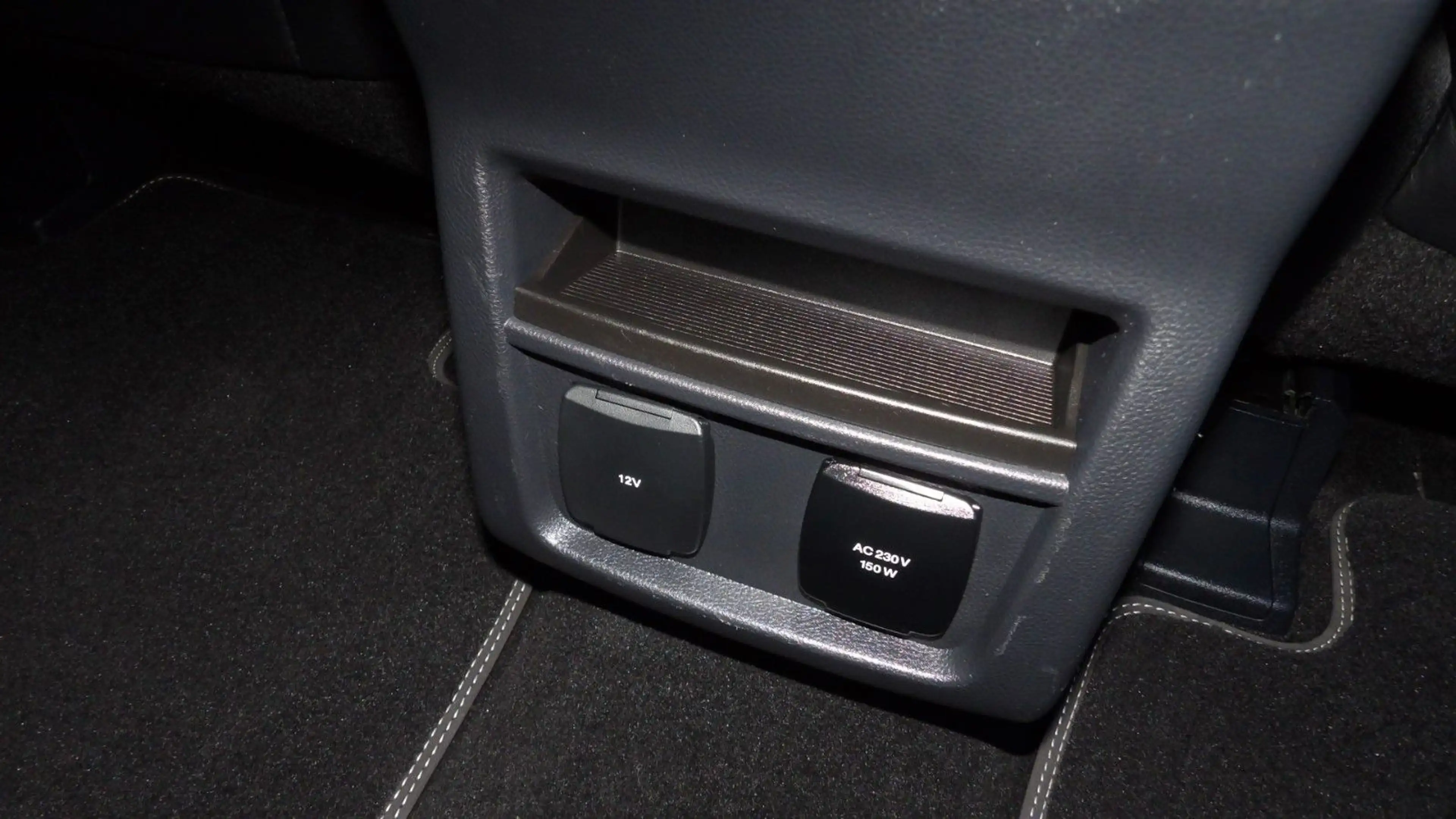 Ford S-Max S-MAX Vignale*Top Ausstatttung* — photo 12