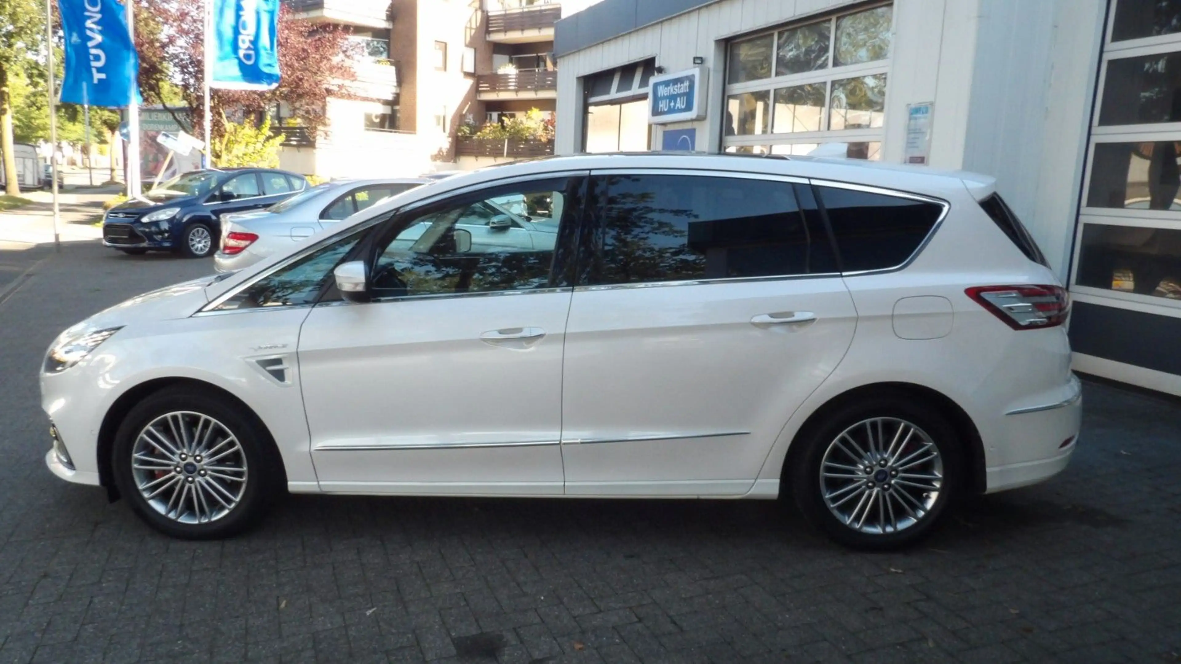 Ford S-Max S-MAX Vignale*Top Ausstatttung* — photo 8