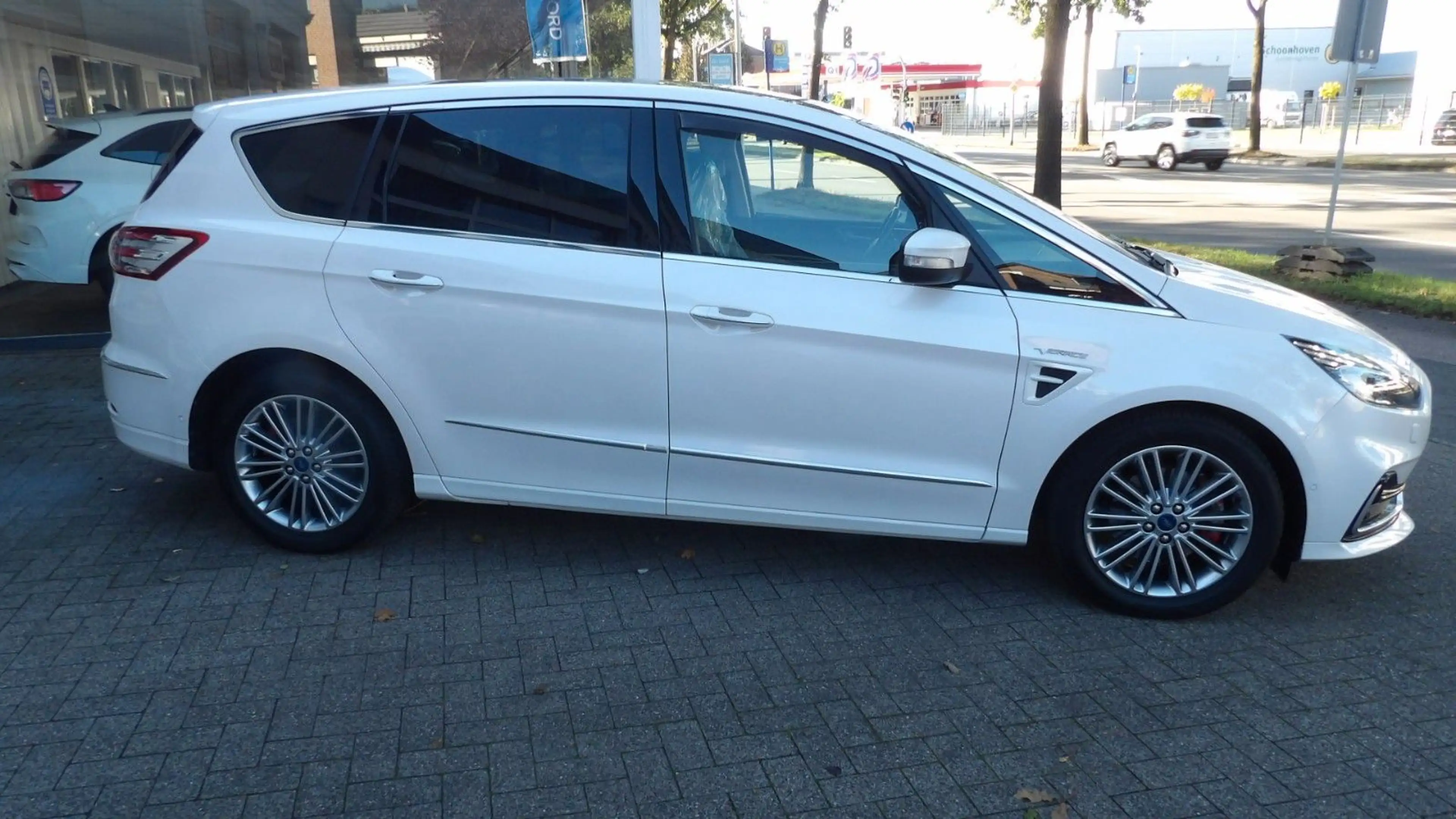Ford S-Max S-MAX Vignale*Top Ausstatttung* — photo 4